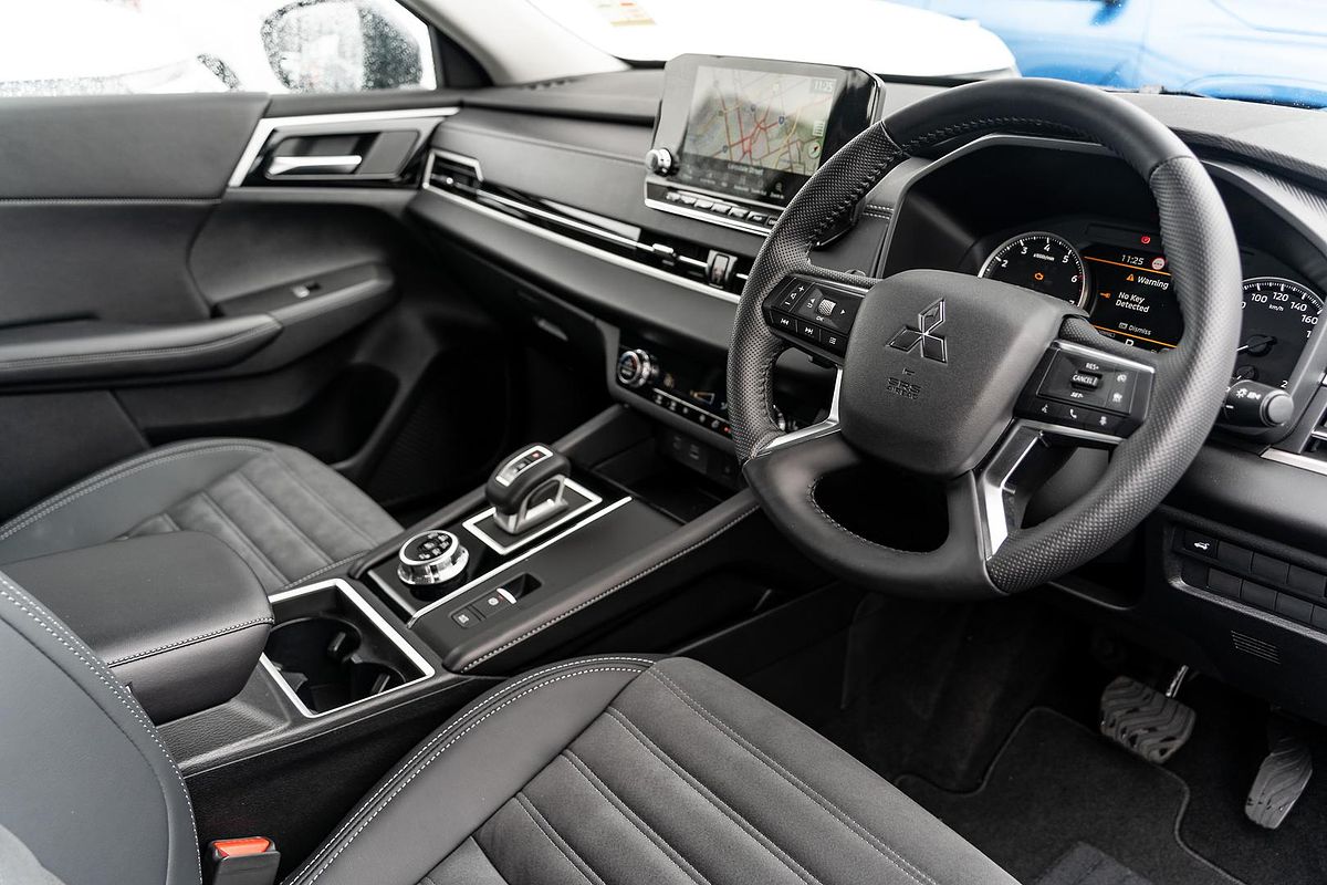 2024 Mitsubishi Outlander Aspire ZM