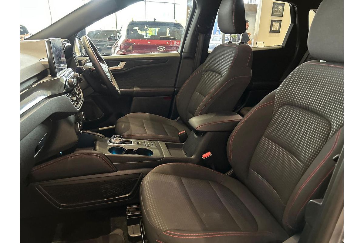 2021 Ford Escape ST-Line ZH