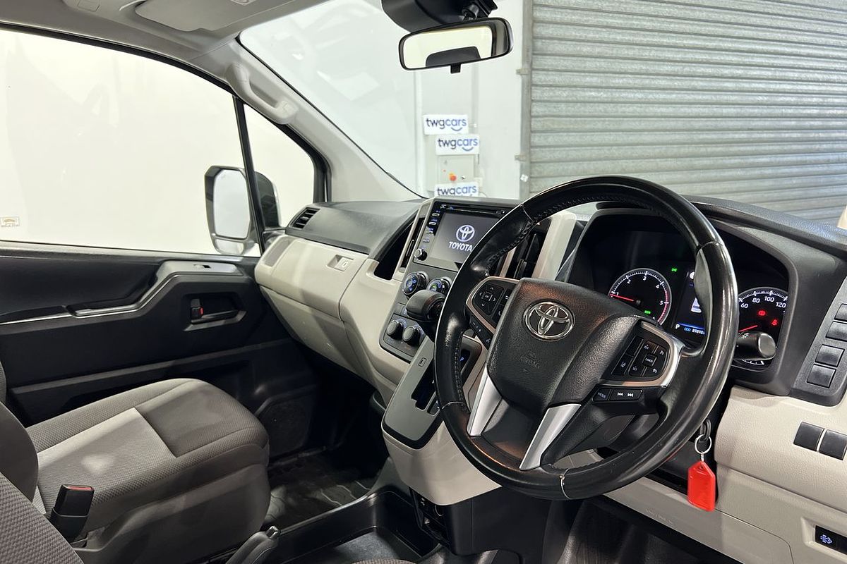 2019 Toyota Hiace Commuter GDH322R