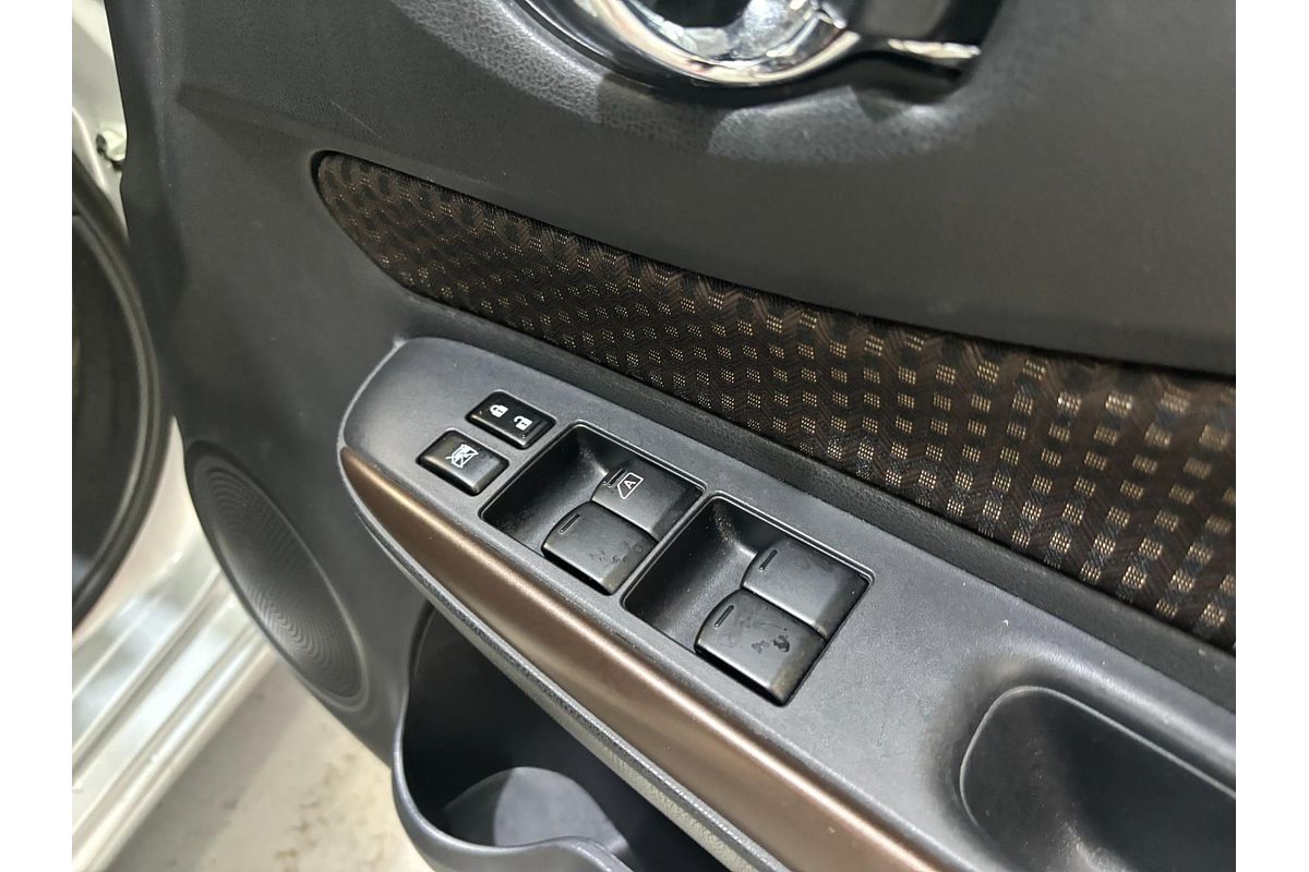2019 Nissan Note Hybrid e-Power Medalist HE12