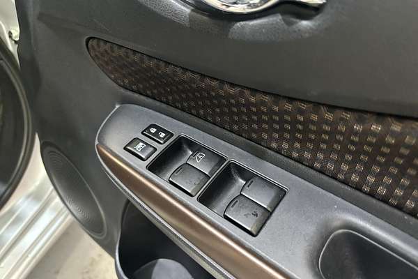 2019 Nissan Note Hybrid e-Power Medalist HE12