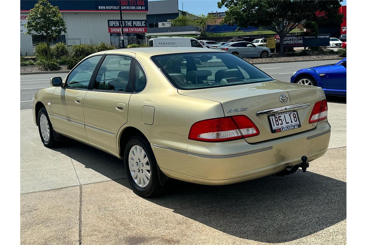 2005 Toyota AVALON GXi in CHAMPAGNE METALLIC Used Sedan Hamilton