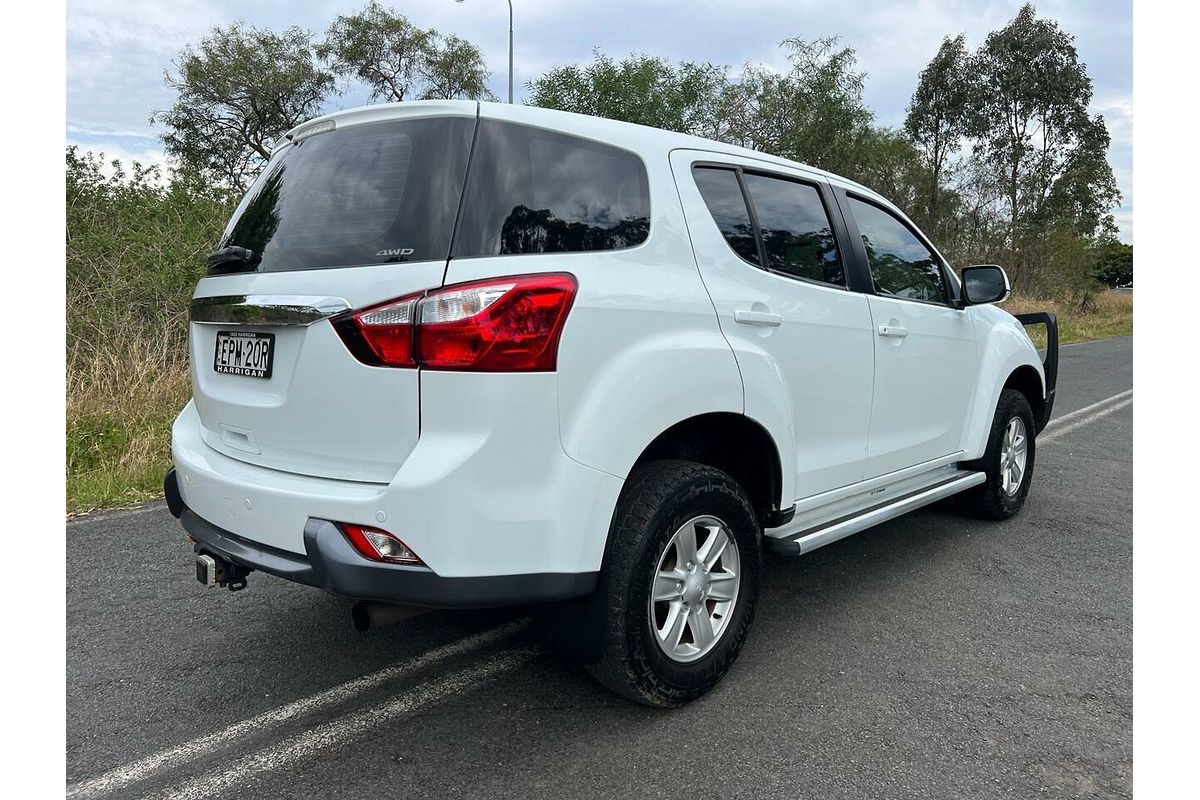 2016 Isuzu MU-X LS-M