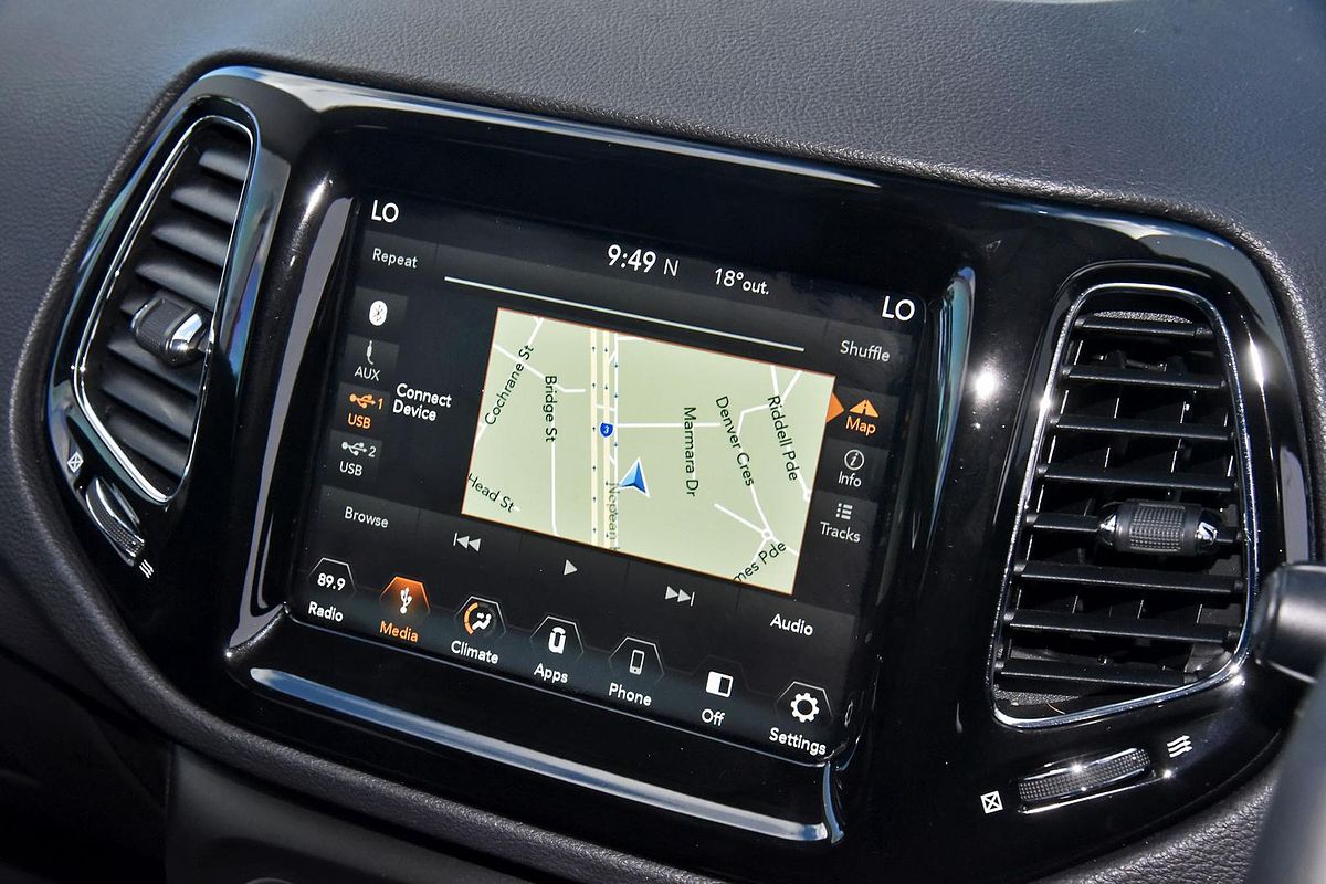 2018 Jeep Compass Limited M6