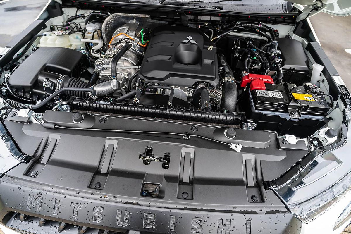 2024 Mitsubishi Triton GLX-R MV 4X4