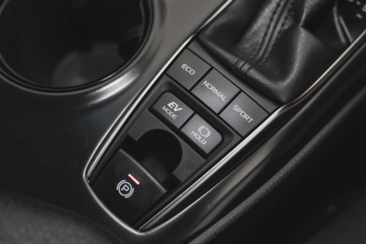 2019 Toyota Camry Ascent AXVH71R