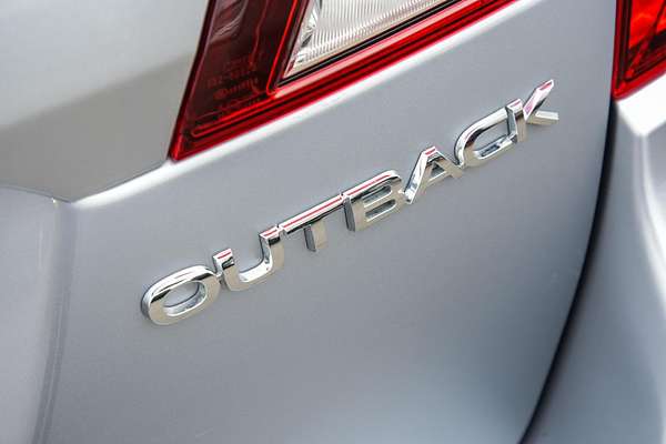 2020 Subaru Outback 2.5i 5GEN