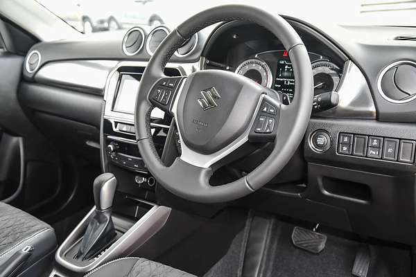 2024 Suzuki Vitara Turbo Shadow LY Series II