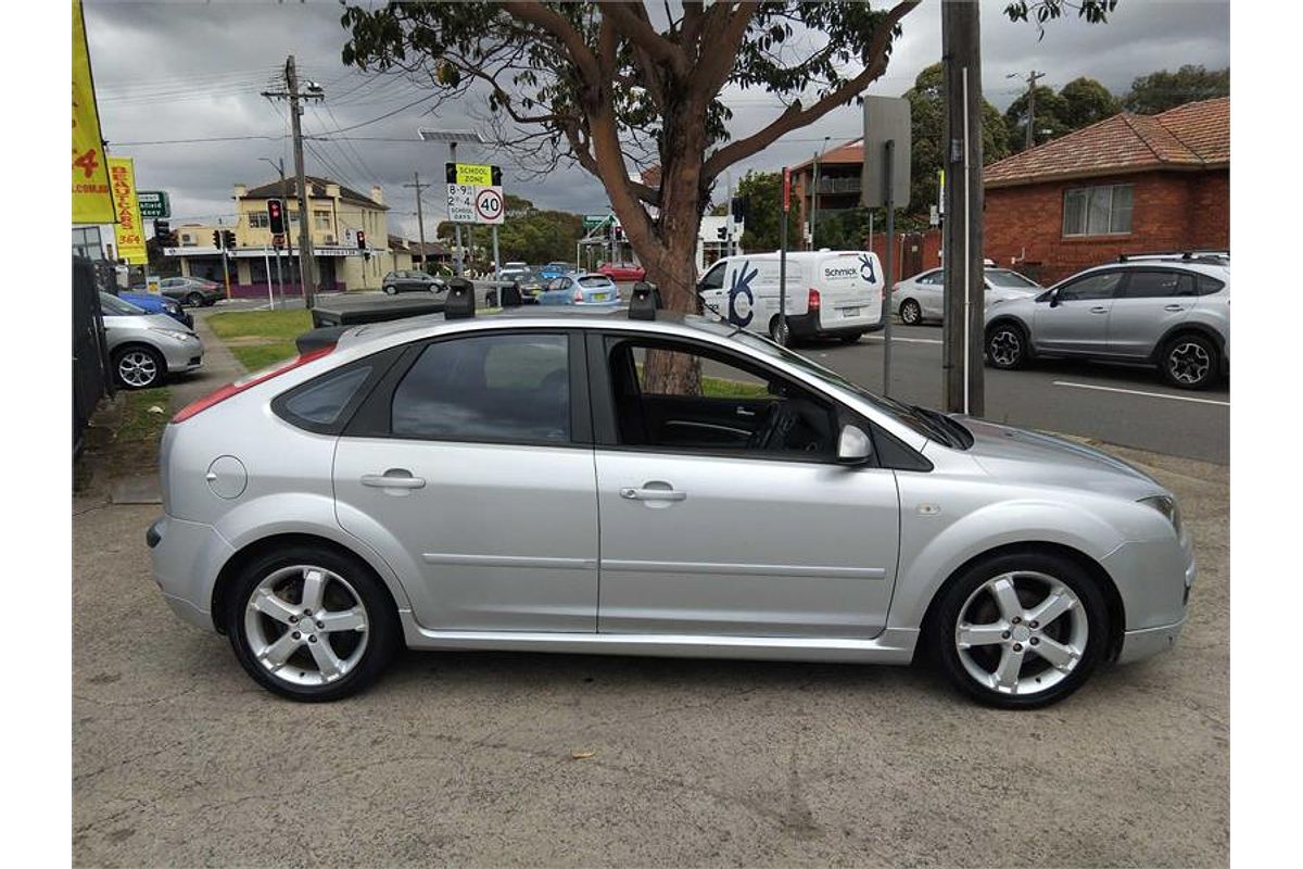 2005 Ford Focus Zetec LS