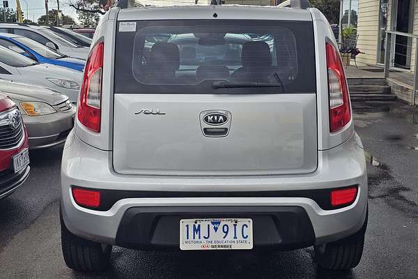 2012 Kia Soul + AM