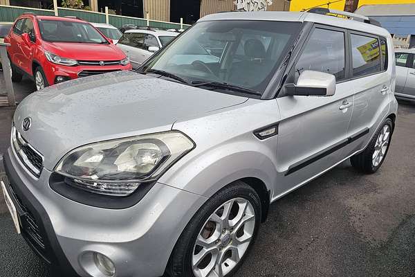 2012 Kia Soul + AM