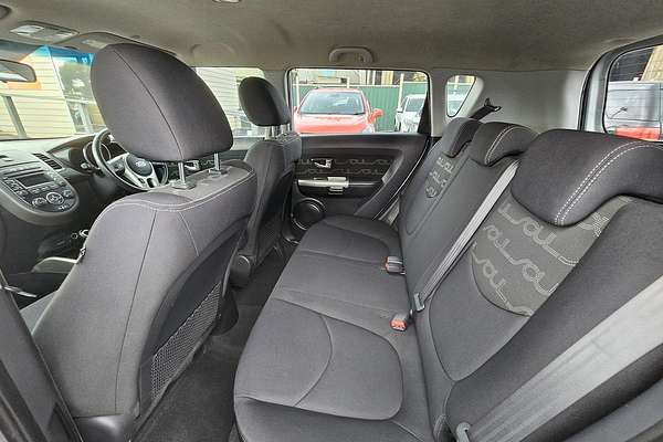 2012 Kia Soul + AM