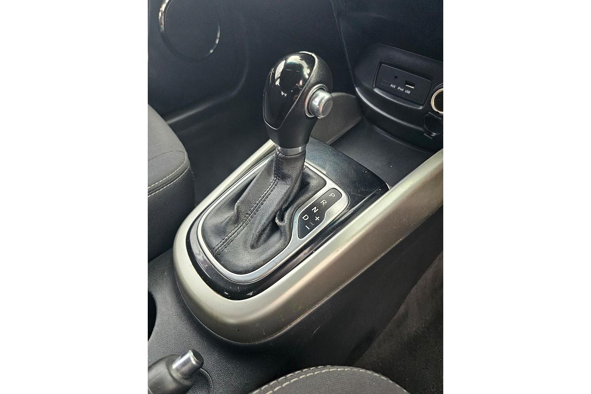 2012 Kia Soul + AM