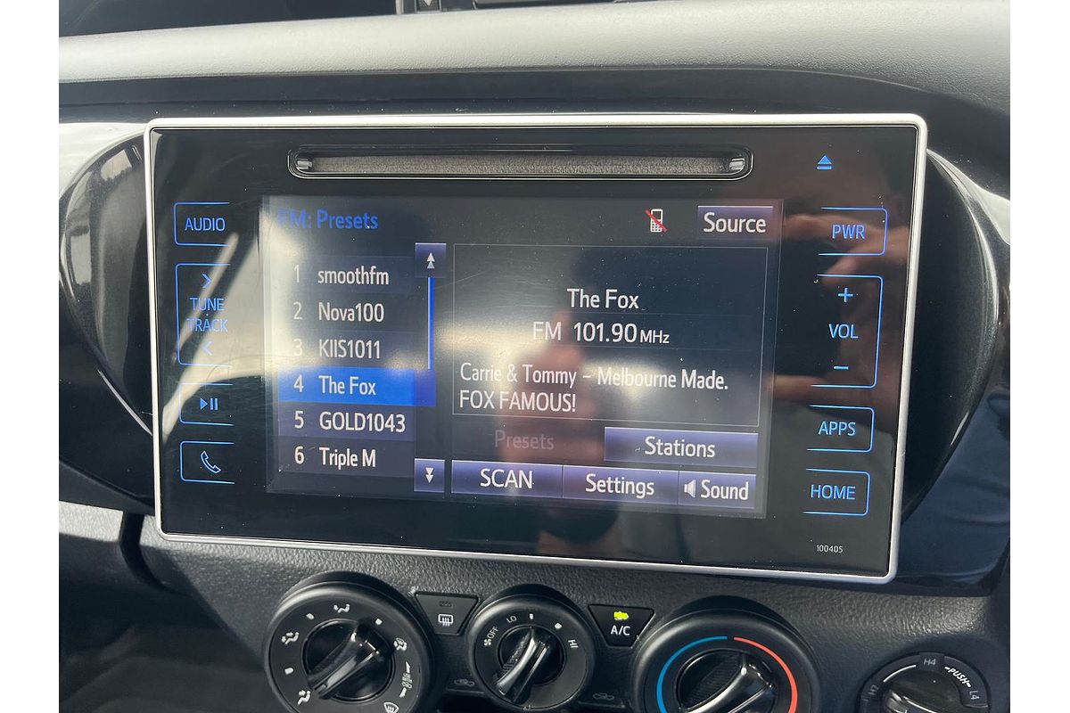 2017 Toyota Hilux SR GUN126R 4X4