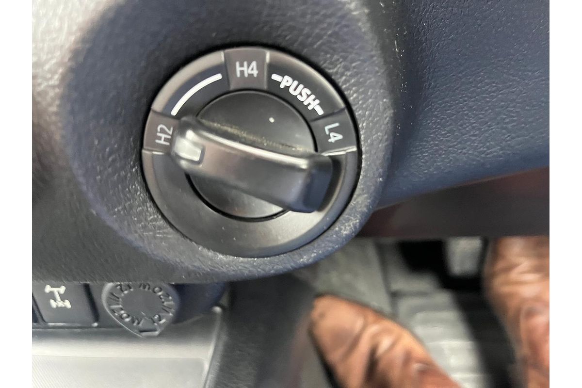2017 Toyota Hilux SR GUN126R 4X4