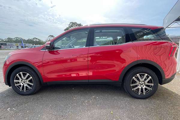2023 Mahindra XUV700 AX7