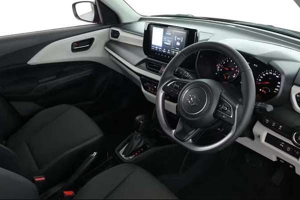 2024 Suzuki Swift Hybrid Plus UZ