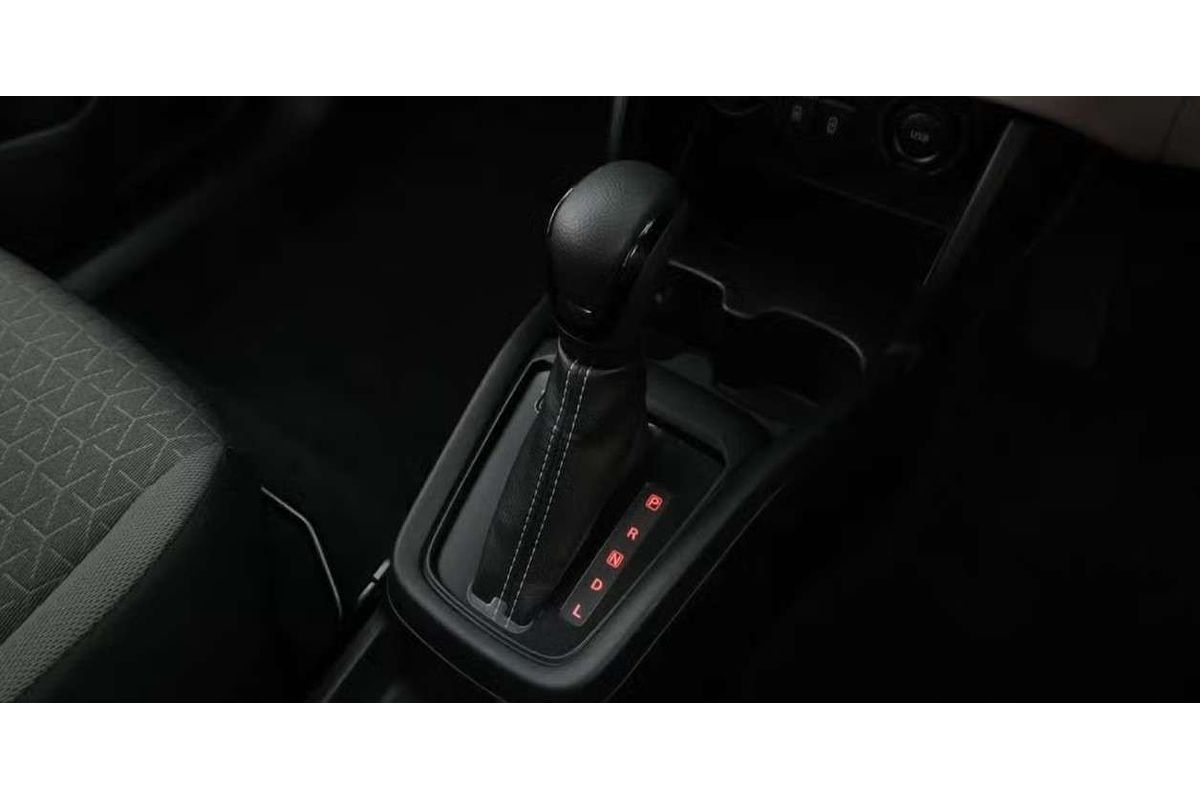 2024 Suzuki Swift Hybrid Plus UZ