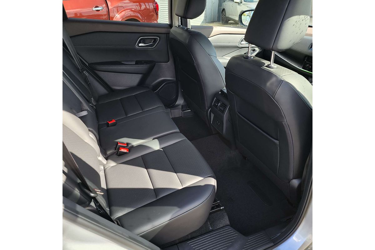 2024 Nissan X-TRAIL ST-L T33