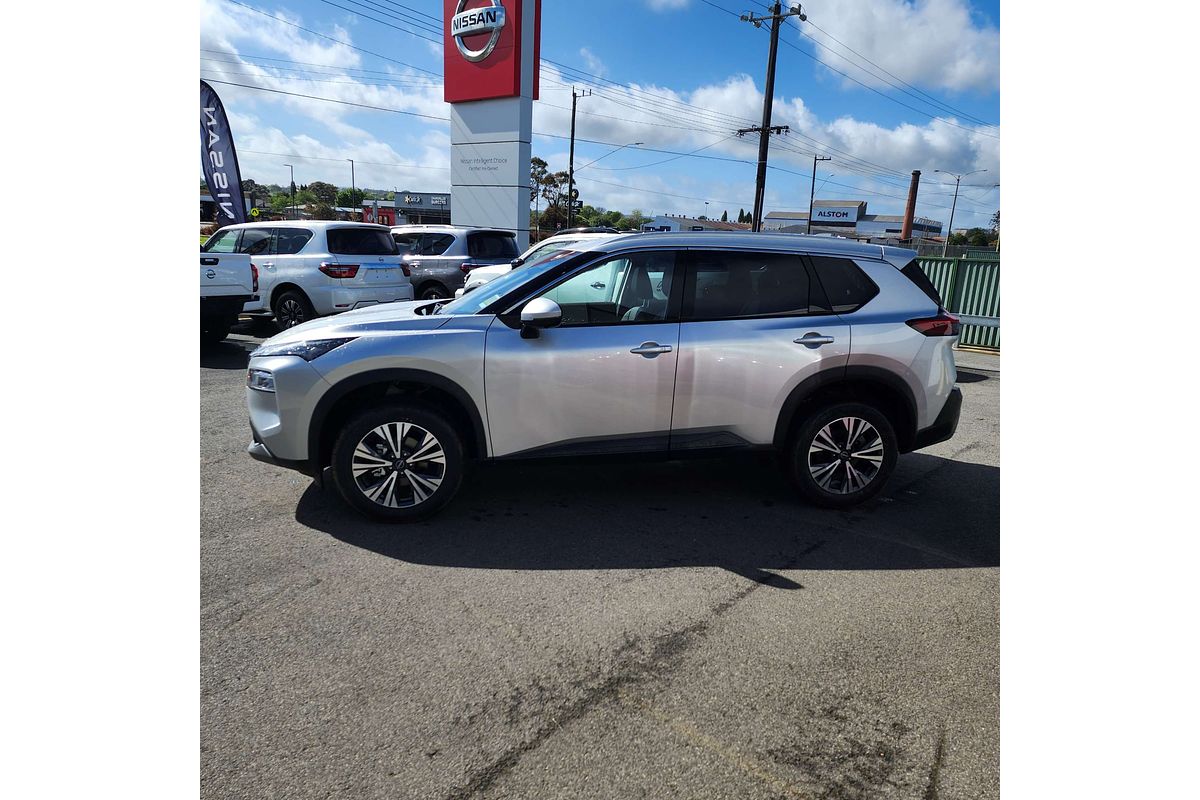 2024 Nissan X-TRAIL ST-L T33
