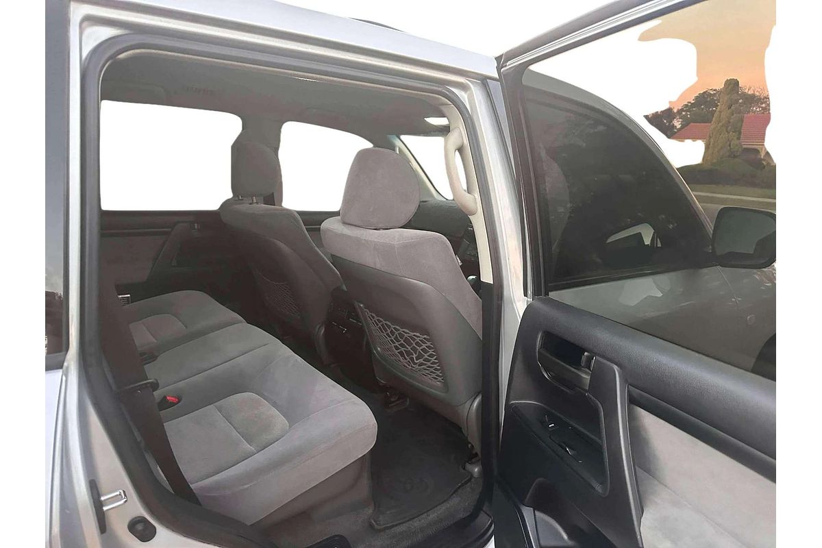 2012 Toyota Landcruiser GXL VDJ200R