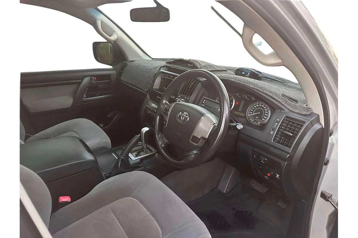 2012 Toyota Landcruiser GXL VDJ200R