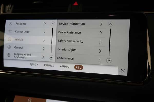 2021 Land Rover Range Rover Evoque P250 R-Dynamic SE L551