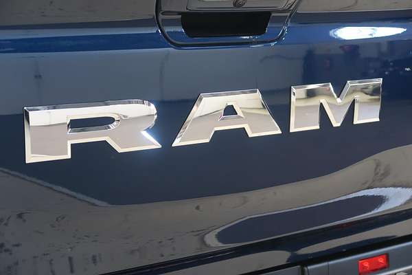 2024 RAM 1500 Laramie Sport RamBox DT 4X4