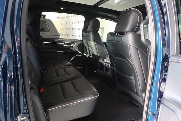 2024 RAM 1500 Laramie Sport RamBox DT 4X4 SWB