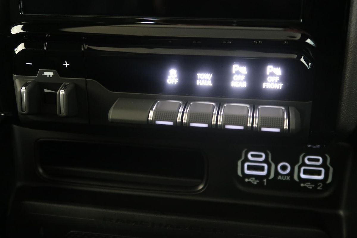 2024 RAM 1500 Laramie Sport RamBox DT 4X4 SWB
