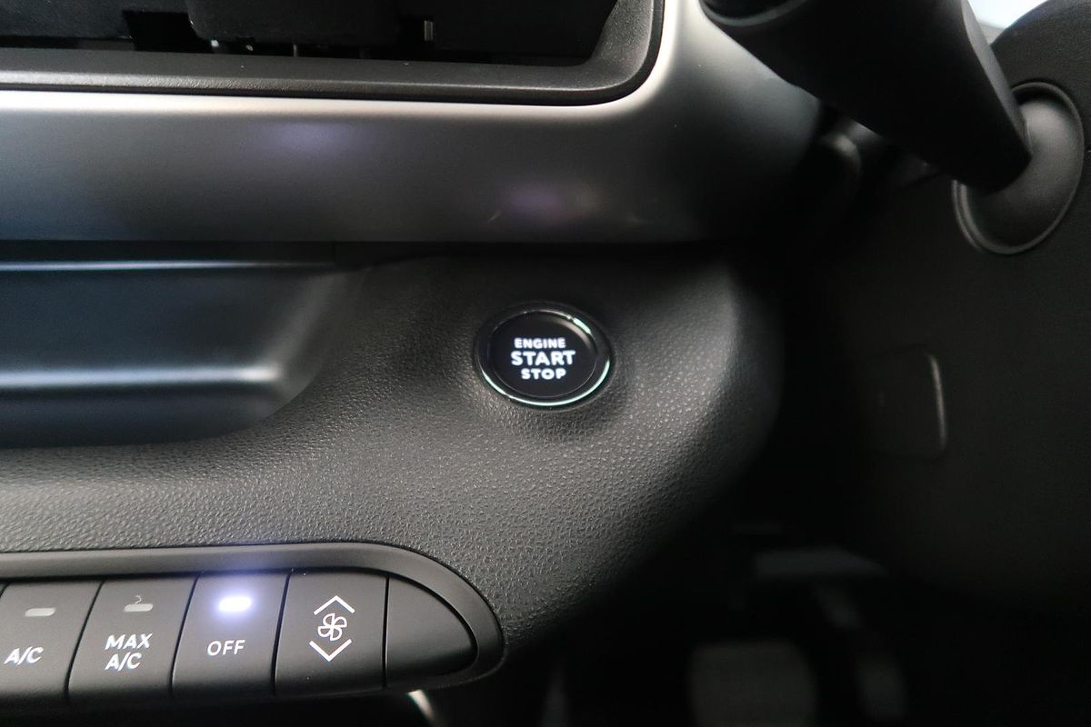 2024 Jeep Avenger Limited JJ