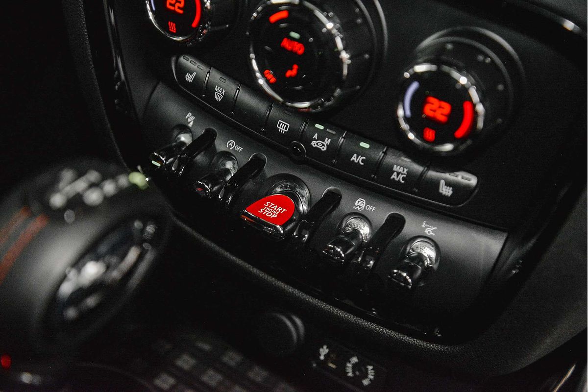 2016 MINI Clubman John Cooper Works F54