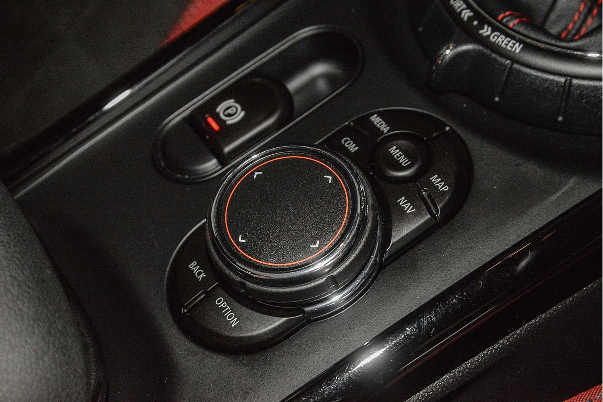2016 MINI Clubman John Cooper Works F54