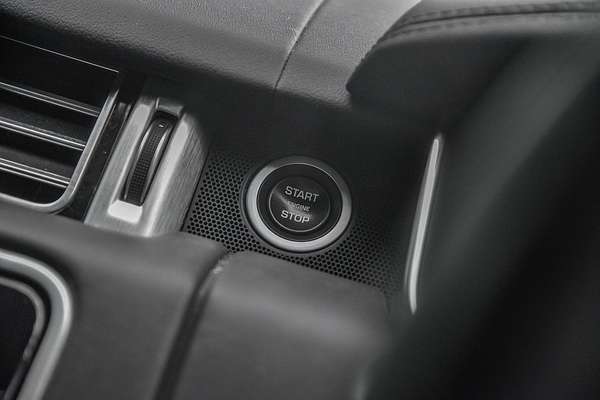 2019 Land Rover Range Rover SDV6 Vogue L405