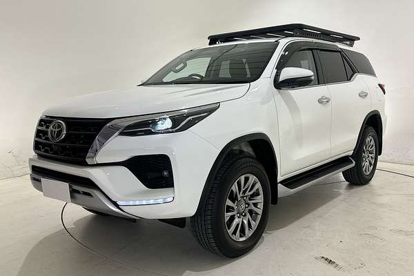 2023 Toyota Fortuner Crusade GUN156R