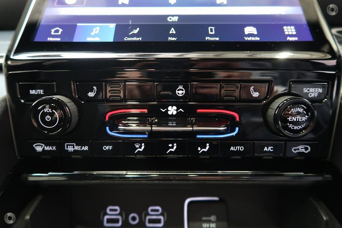 2023 Jeep Grand Cherokee Night Eagle WL