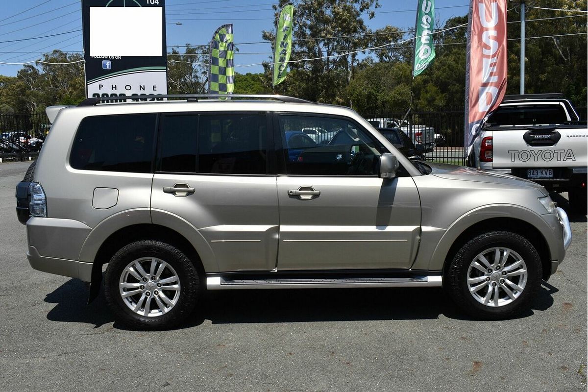 2012 Mitsubishi Pajero VR-X LWB (4x4) NW MY13