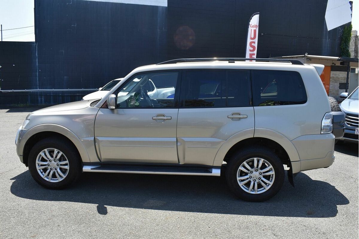 2012 Mitsubishi Pajero VR-X LWB (4x4) NW MY13