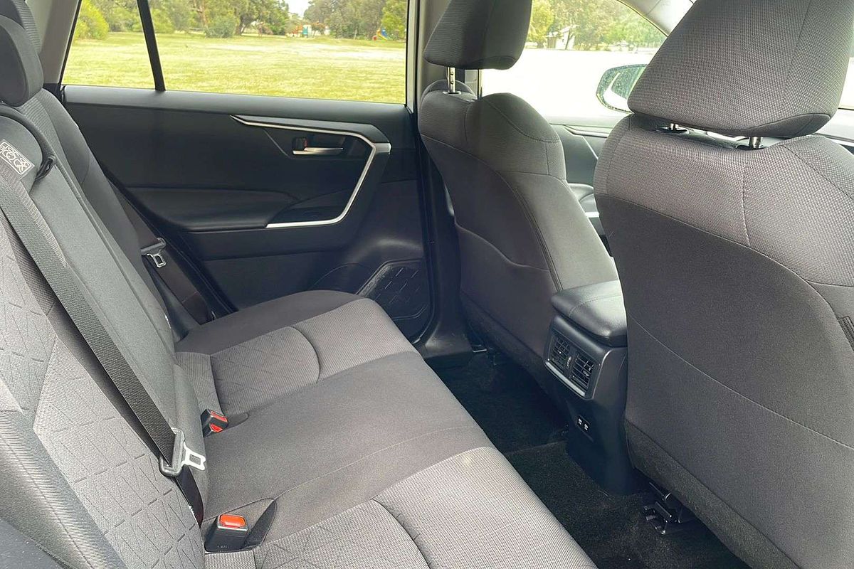 2021 Toyota RAV4 GXL AXAH54R