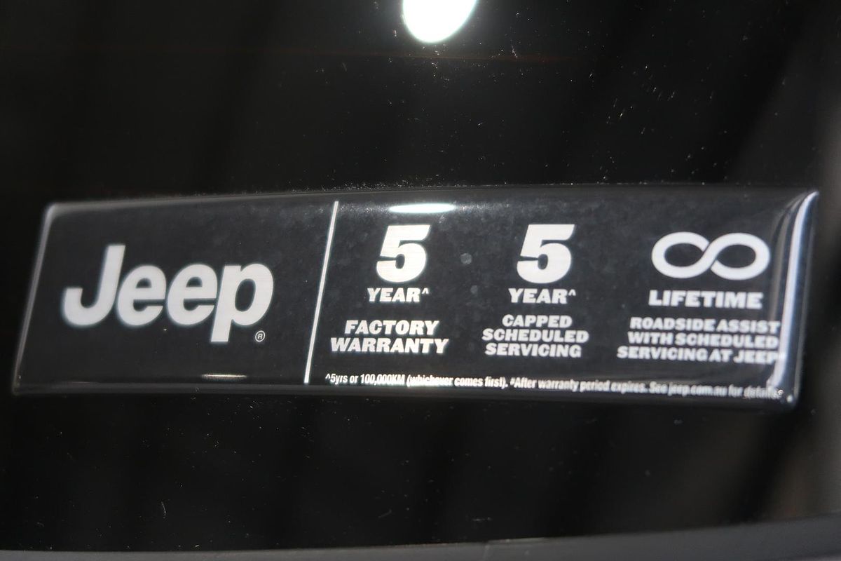 2023 Jeep Compass S-Limited M6