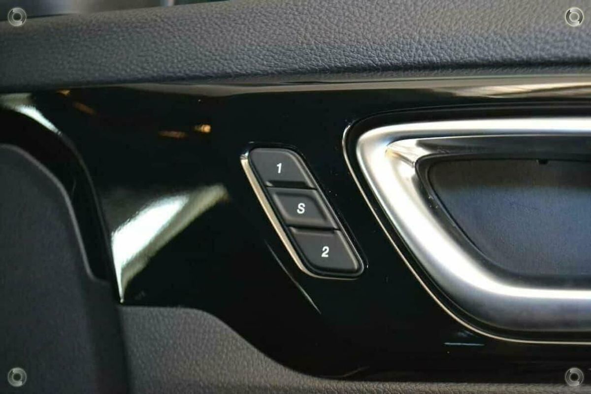 2023 Jeep Compass S-Limited M6