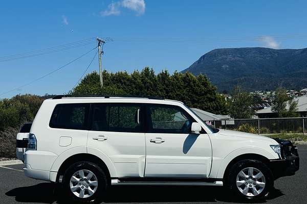 2020 Mitsubishi PAJERO GLX NX