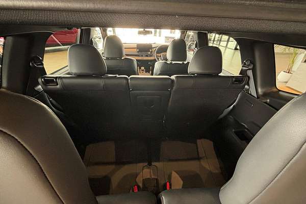 2024 Mitsubishi Outlander Black Edition ZM