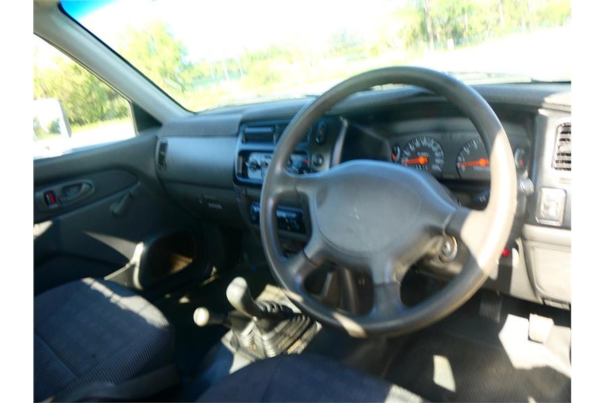2004 Mitsubishi Triton GLX MK 4X4