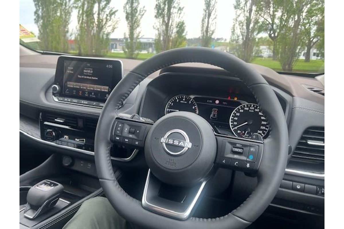 2024 Nissan X-TRAIL ST-L T33