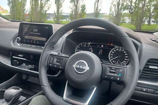 2024 Nissan X-TRAIL ST-L T33