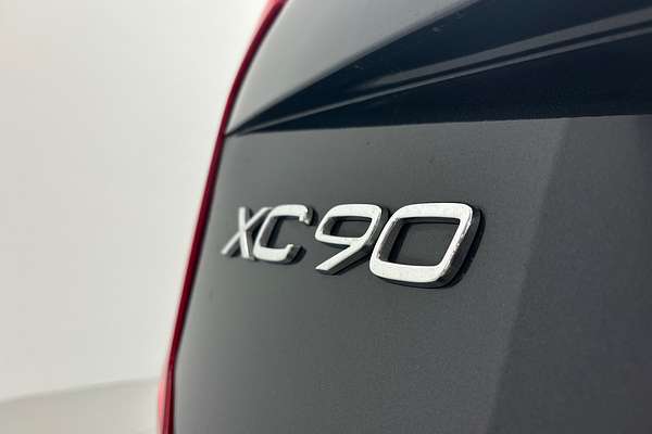 2020 Volvo XC90 T6 R-Design