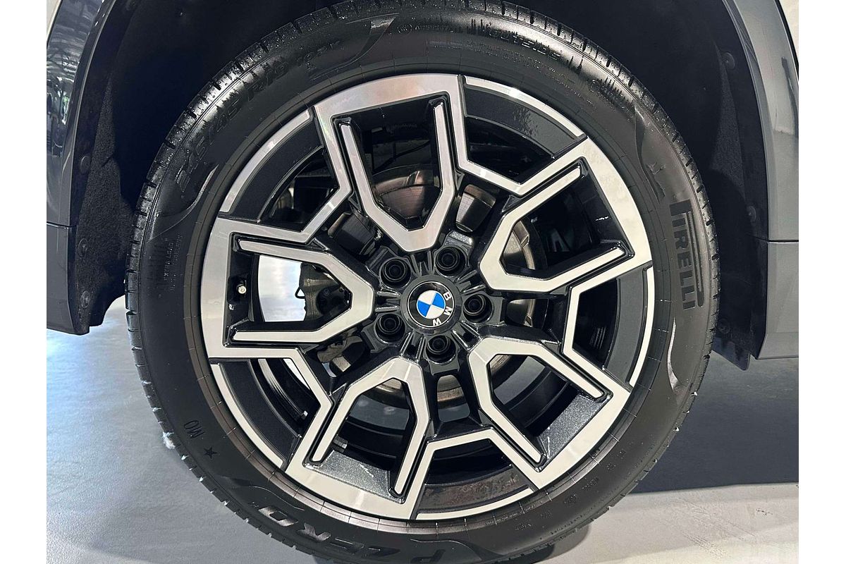 2024 BMW X1 sDrive18i U11