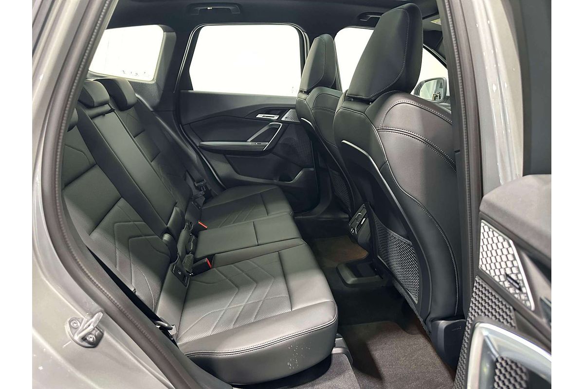 2024 BMW X1 sDrive18i U11
