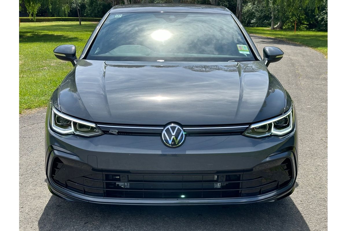 2024 Volkswagen Golf 110TSI R-Line 8